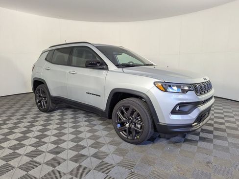 New 2026 Jeep Compass Latitude image 2