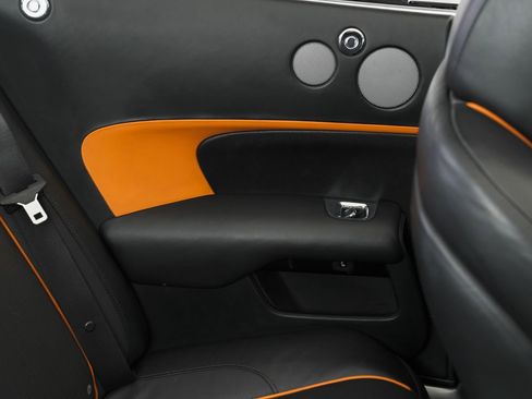 Used 2020 Rolls-Royce Dawn image 79