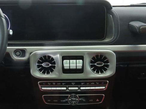 Used 2024 Mercedes-Benz G 550 image 14