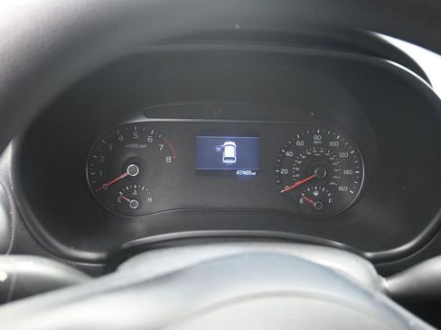 Used 2021 Kia Soul LX image 10