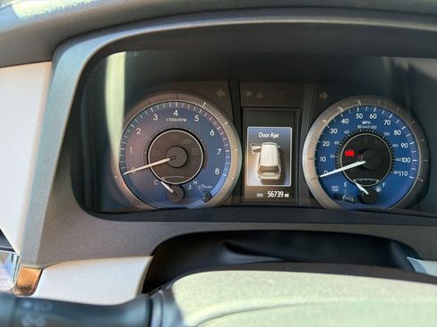 Certified 2019 Toyota Sienna XLE w/ XLE Navigation Package FWD image 11