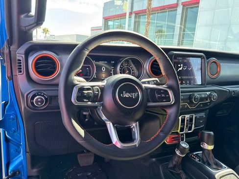 Used 2023 Jeep Gladiator Mojave w/ Trailer Tow Package AWD/4WD image 14