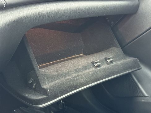 Used 2017 INFINITI QX30 Premium w/ Navigation Package image 36