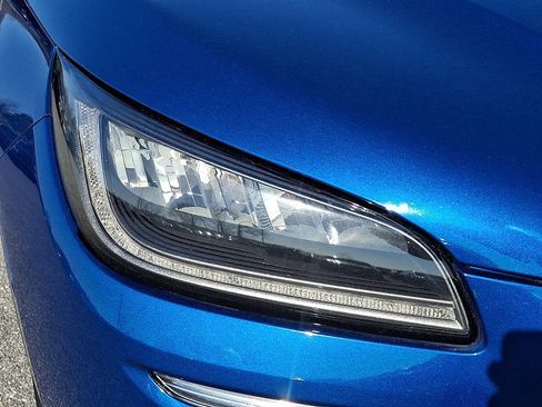 Used 2020 Lincoln Corsair Standard w/ Equipment Group 101A image 9