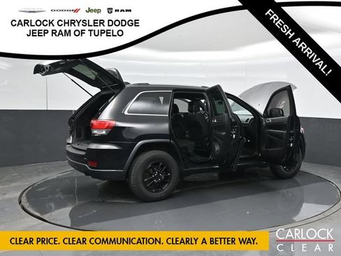 Used 2020 Jeep Grand Cherokee Laredo AWD/4WD image 51