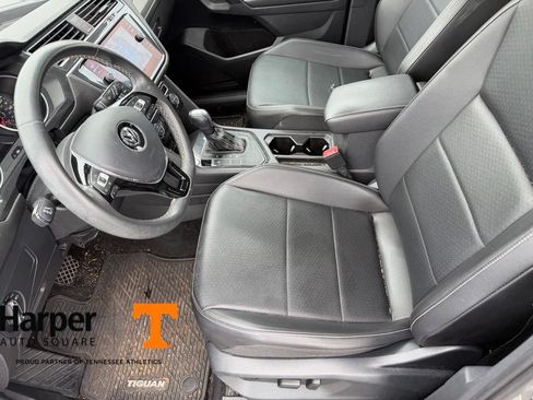 Used 2021 Volkswagen Tiguan S FWD image 13