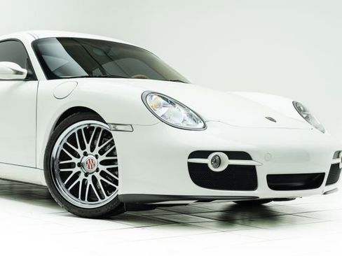 Used 2008 Porsche Cayman image 4