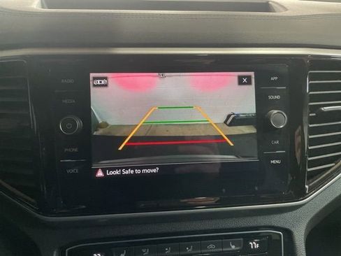 Certified 2023 Volkswagen Atlas Cross Sport SE image 20