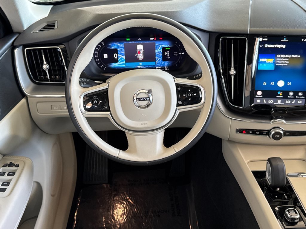 Certified 2024 Volvo XC60 T8 Core AWD/4WD image 13