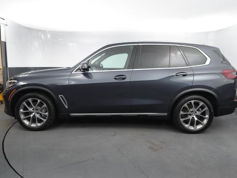Used 2019 BMW X5 xDrive40i w/ Premium Package 2 image 2