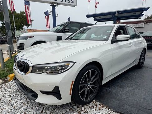 Used 2022 BMW 330i xDrive Sedan w/ Driving Assistance Package image 9