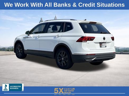 Used 2024 Volkswagen Tiguan SE FWD image 23