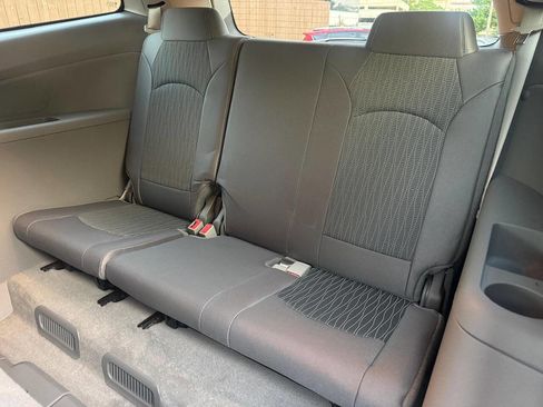 Used 2016 Chevrolet Traverse LS image 16