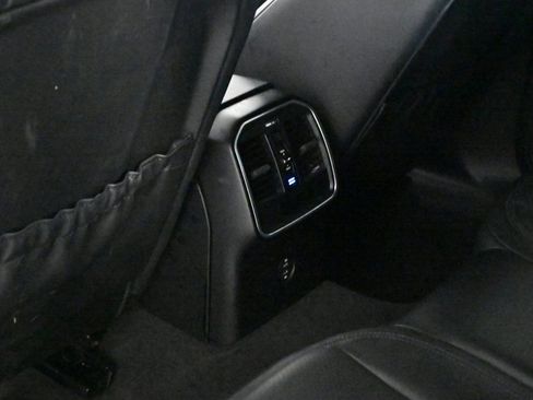 Certified 2023 Porsche Macan S image 20