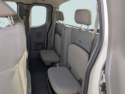 Used 2019 Nissan Frontier S image 7