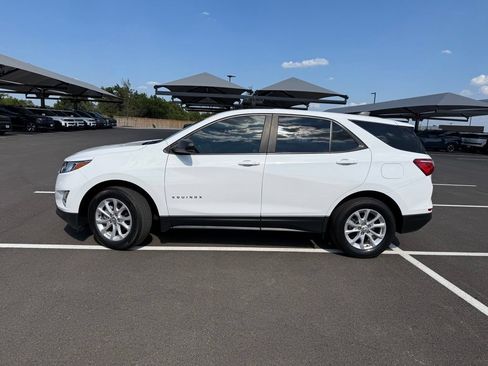 Used 2021 Chevrolet Equinox LS w/ LS Convenience Package FWD image 8