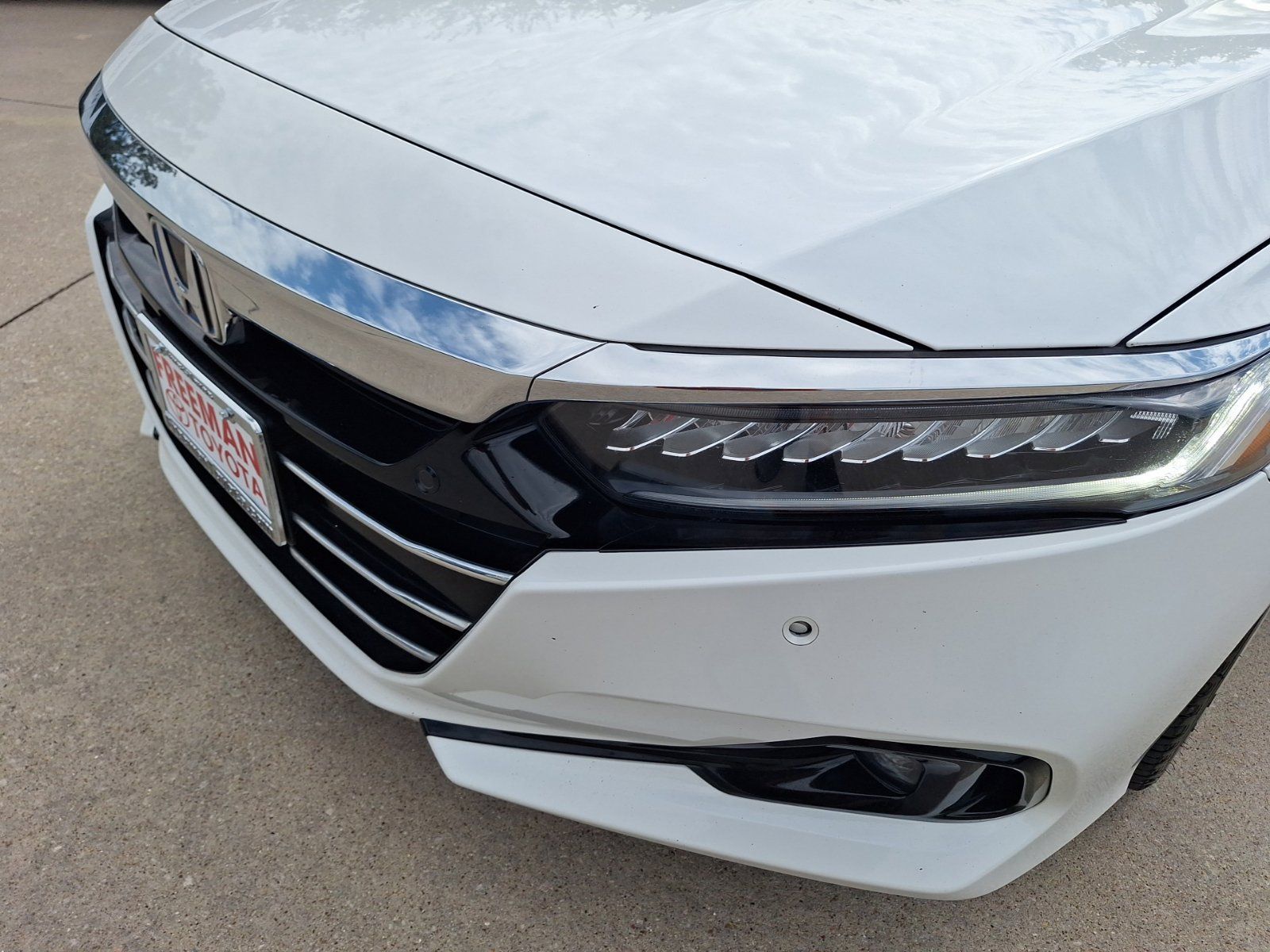 Used 2022 Honda Accord Touring image 10