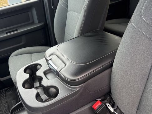 Used 2024 RAM 3500 Tradesman w/ Chrome Appearance Group image 17