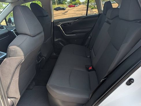 Used 2024 Toyota RAV4 LE AWD/4WD image 25