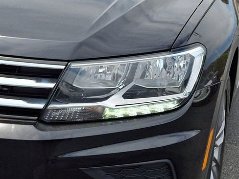 Used 2021 Volkswagen Tiguan SEL image 12