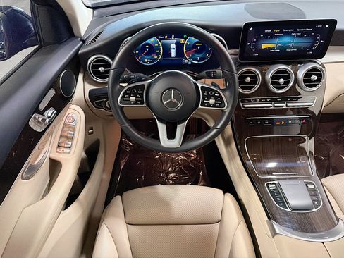 Used 2022 Mercedes-Benz GLC 300 image 17
