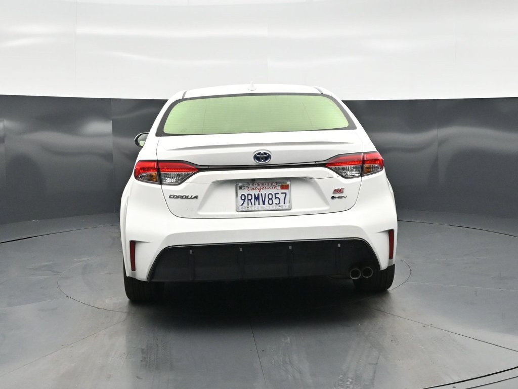 Used 2025 Toyota Corolla SE w/ SE Premium Package FWD image 27
