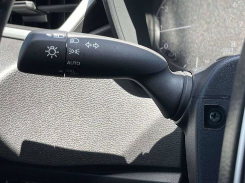 Used 2025 Toyota Corolla SE FWD image 29