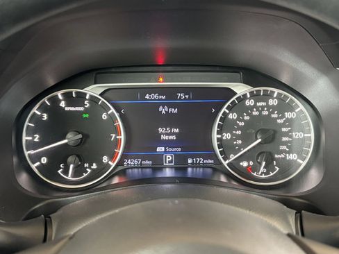 Used 2025 Nissan Altima 2.5 SV FWD image 35