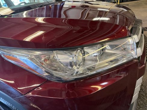 Used 2018 Toyota Highlander XLE AWD/4WD image 28