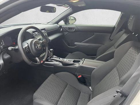 Used 2024 Toyota GR86 image 12