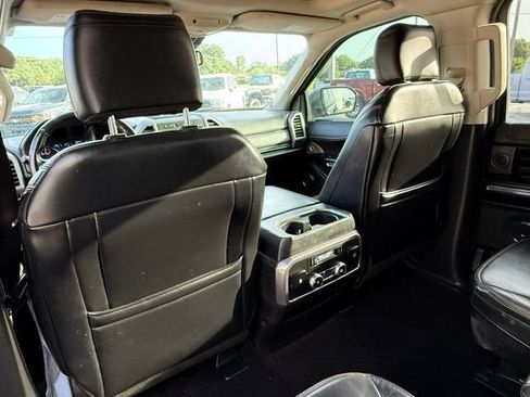 Used 2019 Ford Expedition Platinum AWD/4WD image 10