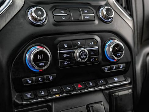 Used 2020 GMC Sierra 3500 Denali w/ Denali Ultimate Package image 25