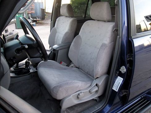 Used 2002 Toyota 4Runner SR5 image 18