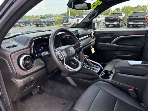 Used 2023 Chevrolet Colorado Z71 w/ Z71 Convenience Package 2 AWD/4WD image 25