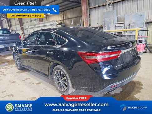 Used 2018 Toyota Avalon XLE FWD image 3