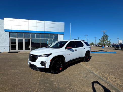 Used 2023 Chevrolet Traverse Premier w/ Redline Edition image 8