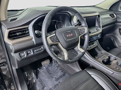 Used 2023 GMC Acadia Denali w/ Denali Ultimate Package FWD image 9