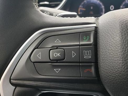 Used 2024 Jeep Grand Cherokee Altitude AWD/4WD image 27