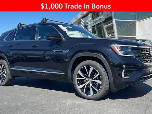 New 2026 Volkswagen Atlas Cross Sport SEL Premium R-Line AWD/4WD image 1
