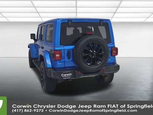 Used 2021 Jeep Wrangler Unlimited Sahara w/ Cold Weather Group image 10