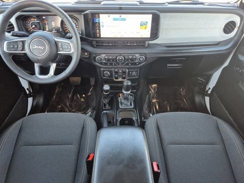 Certified 2025 Jeep Wrangler Unlimited Sahara AWD/4WD image 20