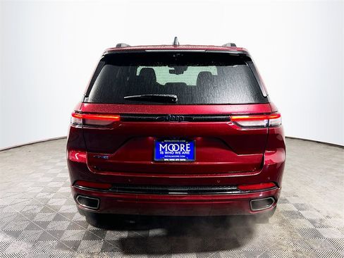 Used 2024 Jeep Grand Cherokee Limited 4xe image 7