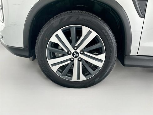 Used 2024 Mitsubishi Outlander Sport ES AWD/4WD image 28