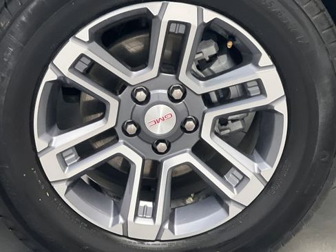 Used 2025 GMC Terrain Elevation AWD/4WD image 59