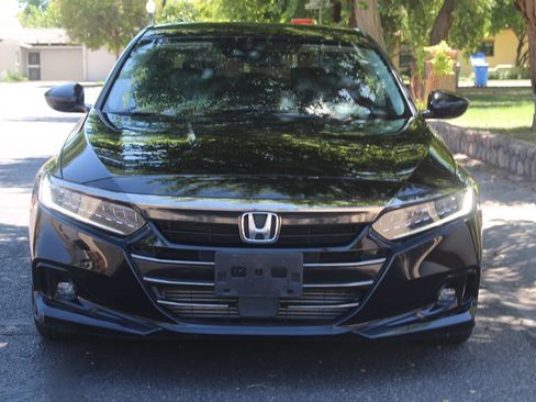 Used 2021 Honda Accord Sport Special Edition image 4