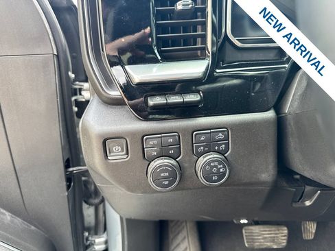 Used 2024 Chevrolet Silverado 2500 High Country w/ Technology Package AWD/4WD image 22