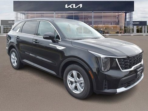New 2026 Kia Sorento LX image 11