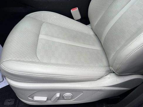 Certified 2024 Kia Sorento S w/ Panoramic Sunroof Package AWD/4WD image 14