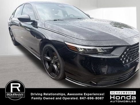 Used 2024 Honda Accord Sport image 3