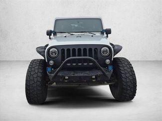 Used 2012 Jeep Wrangler Unlimited Rubicon w/ Connectivity Group AWD/4WD video 2